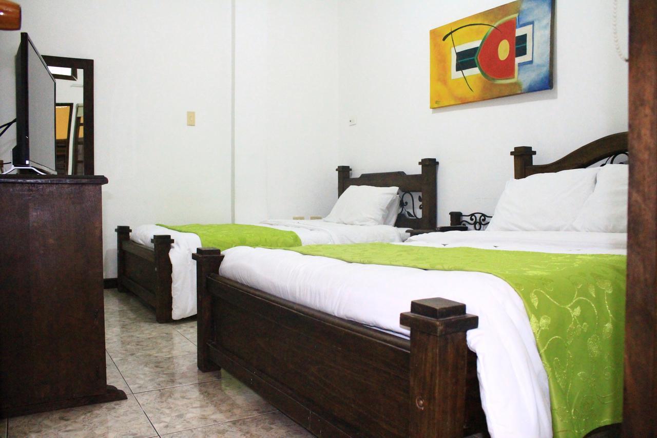 Hotel Colonial 마니살레스 외부 사진